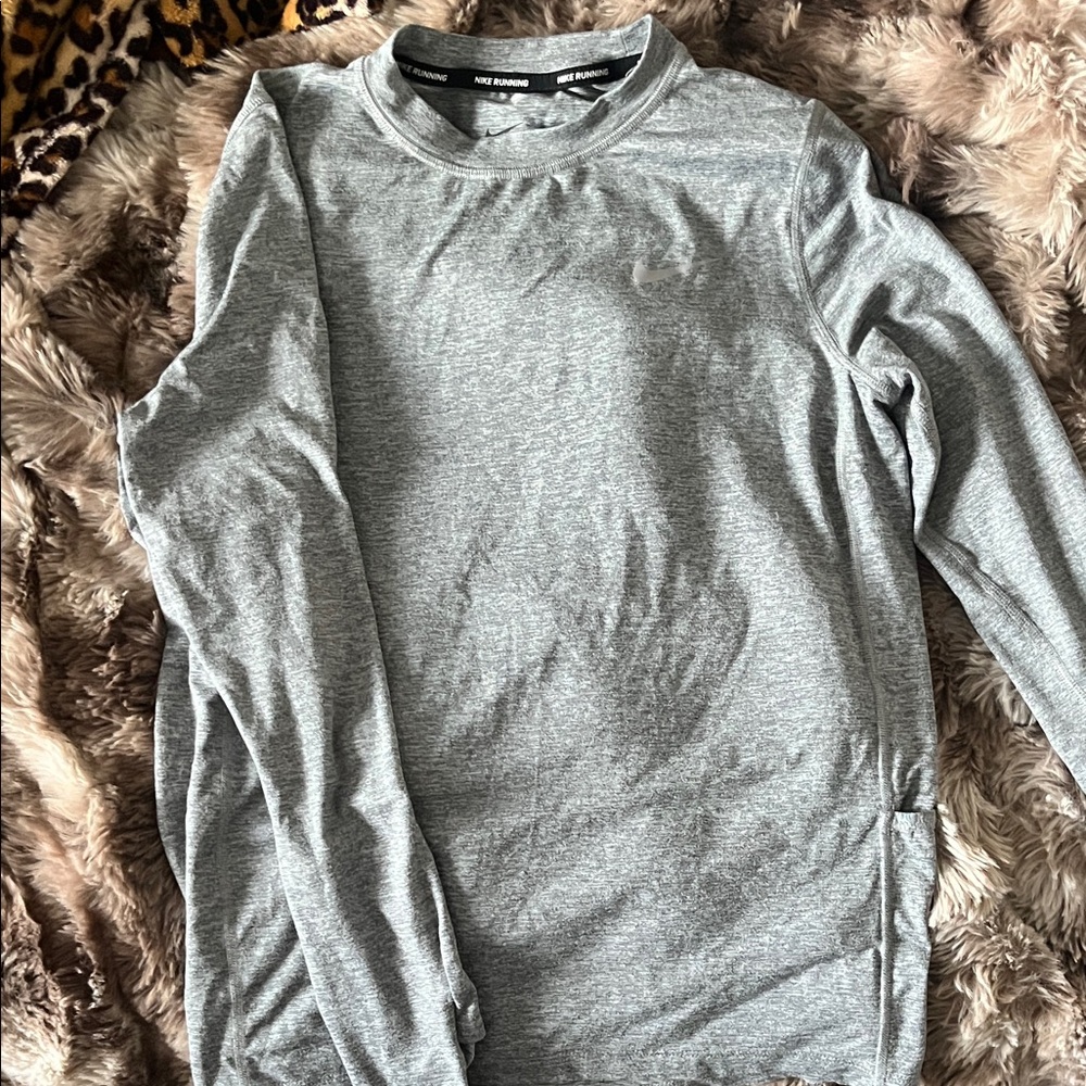 Nike Heather Gray Long Sleeve Men's Tee